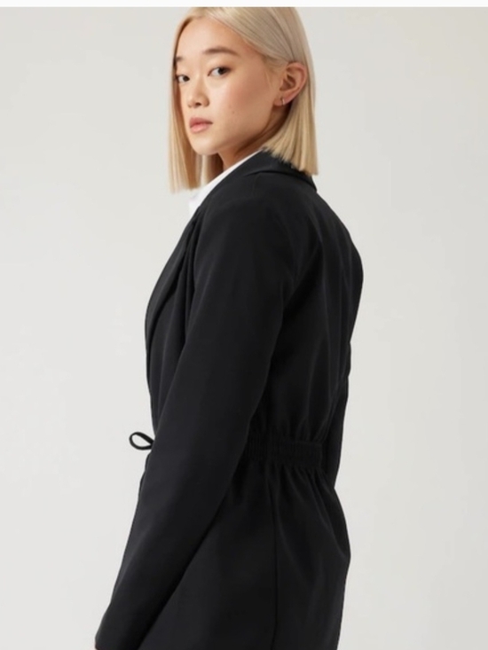 Athleta Jackets & Blazers - ATHLETA NWT Black Tailored Blazer Cinched Waist Chic Style Size 4